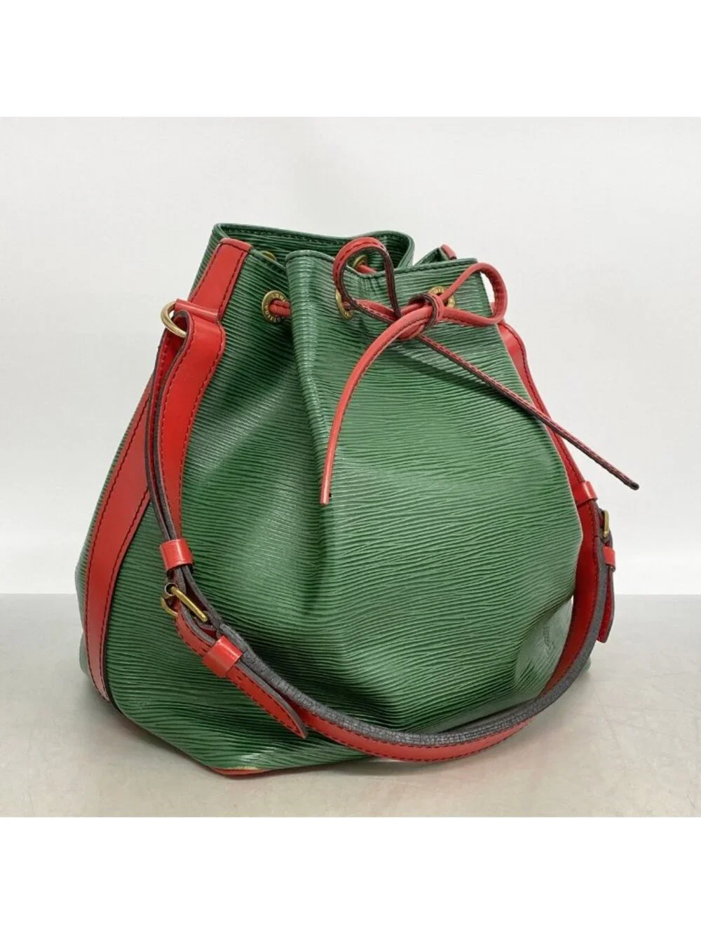 Louis Vuitton Shoulder Bag Epi Petit Noe Borneo Green Castilian